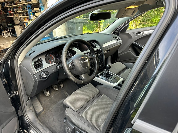 Audi A4 14 of 17