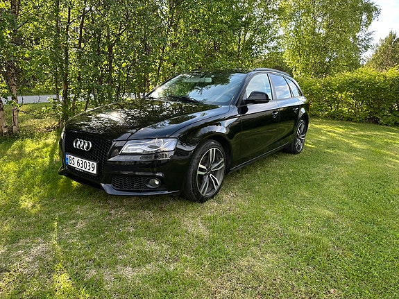 Audi A4 5 of 17