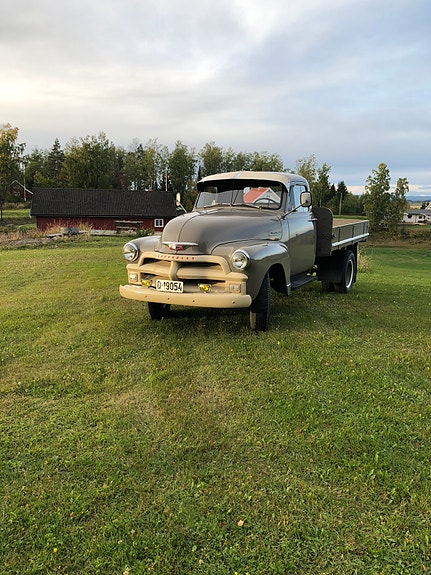Chevrolet 2 of 5