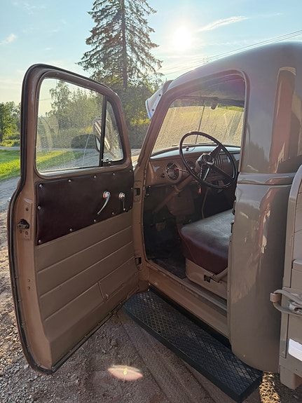 Chevrolet 6 of 8