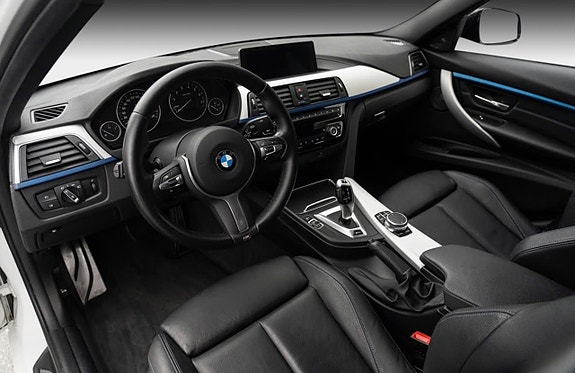 BMW 330e 8 of 16