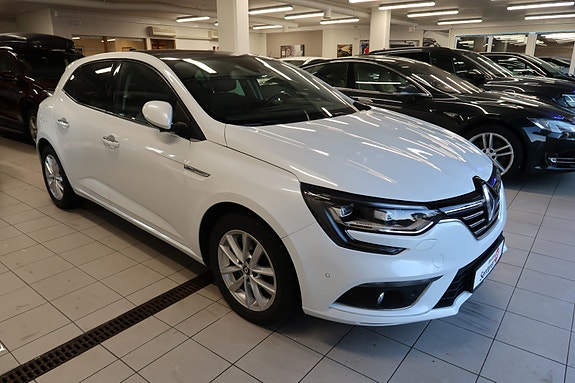 Renault Megane 12 of 30