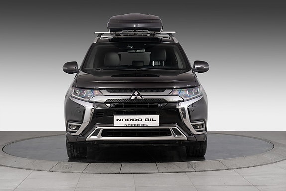 Mitsubishi Outlander 3 of 5
