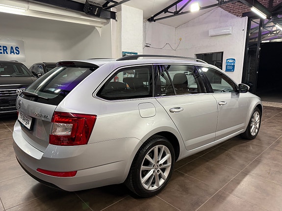 Skoda Octavia 14 of 30