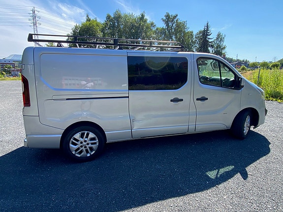 Opel Vivaro 3 of 5