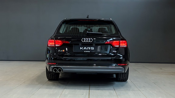 Audi A4 4 of 5