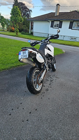 KTM LC4 640 Enduro 4 of 5