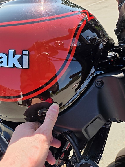 Kawasaki Z 900 RS 15 of 16