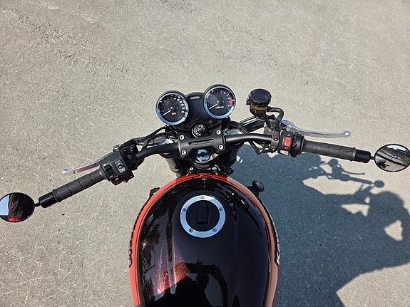 Kawasaki Z 900 RS 6 of 16