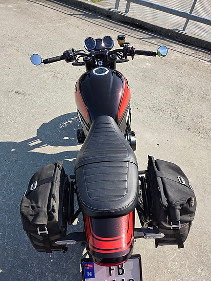 Kawasaki Z 900 RS 9 of 16