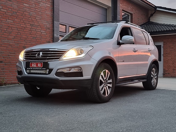 SsangYong Rexton W 3 of 30