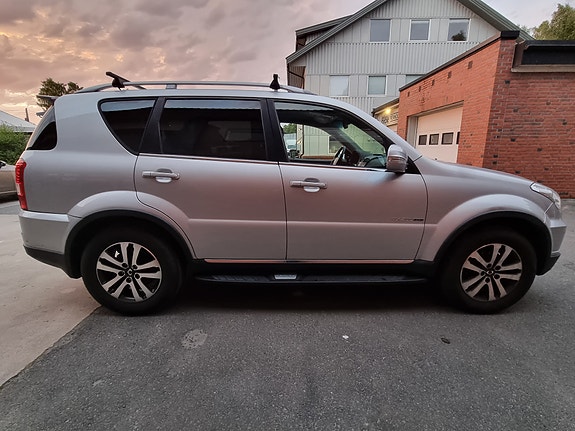 SsangYong Rexton W 9 of 30