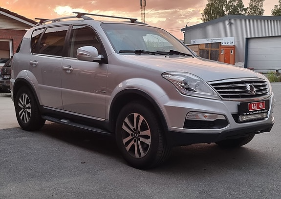 SsangYong Rexton W 8 of 30