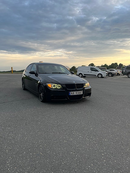 BMW 325D 2007 photo 4