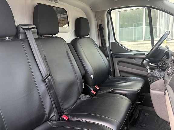 Ford Transit 26 of 30