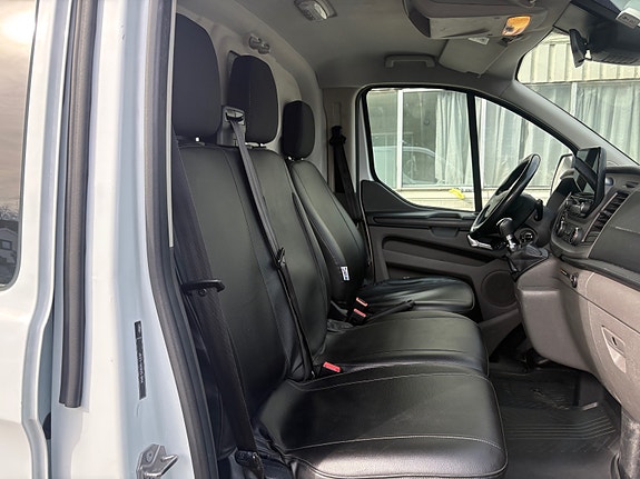 Ford Transit 27 of 30