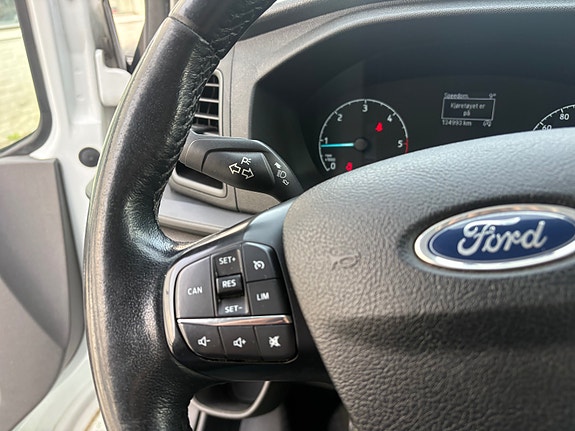 Ford Transit 17 of 30