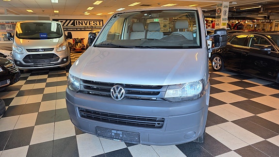 Volkswagen Transporter 3 of 5