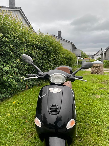 Vespa 50 6 of 9