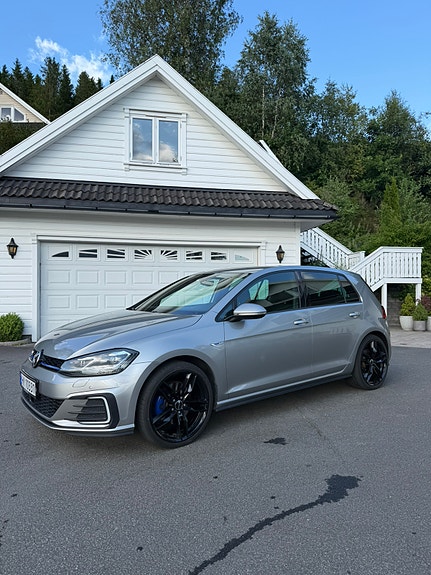 Volkswagen Golf VII 3 of 5