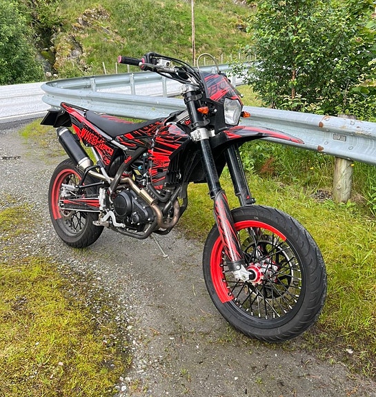 Fantic XMF 125 4 of 4