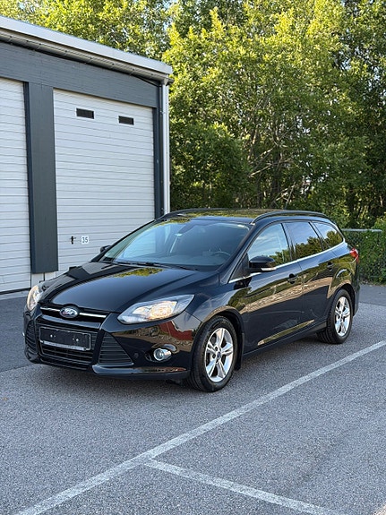 Ford Focus 3 of 5