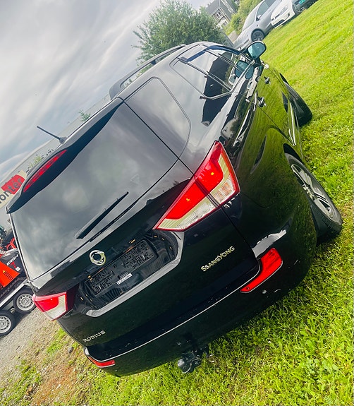SsangYong Rodius 7 of 25