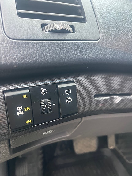 SsangYong Rodius 17 of 25