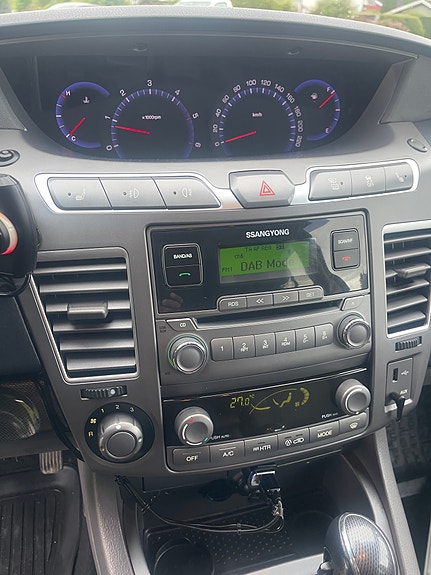 SsangYong Rodius 11 of 25