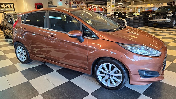 Ford Fiesta 4 of 5