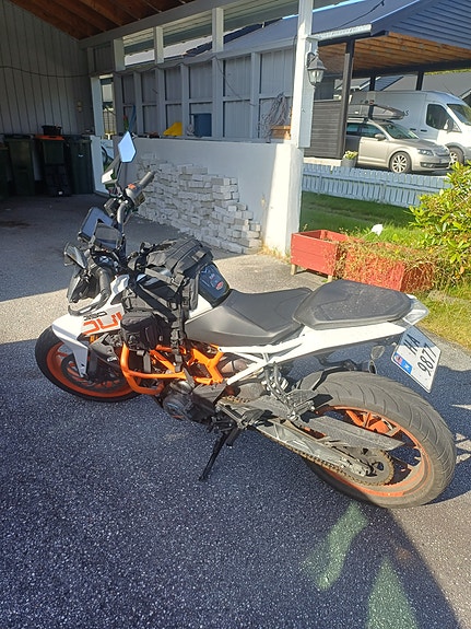 KTM 390 Duke 4 of 17