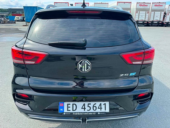 MG ZS EV 3 of 13