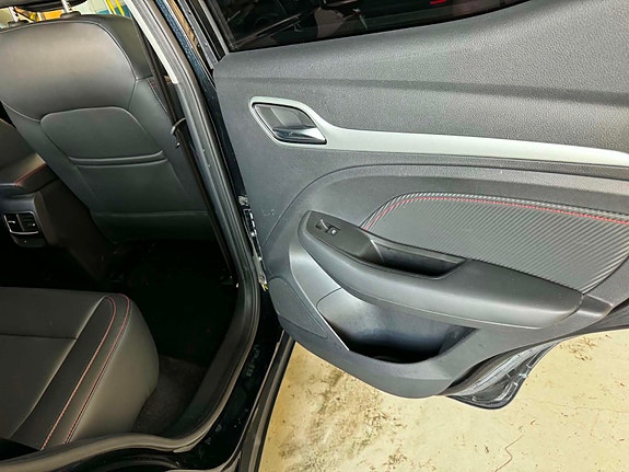 MG ZS EV 8 of 13