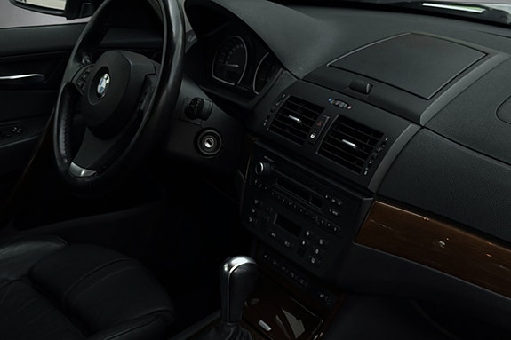 BMW X3 27 of 28
