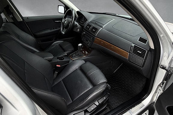 BMW X3 26 of 28