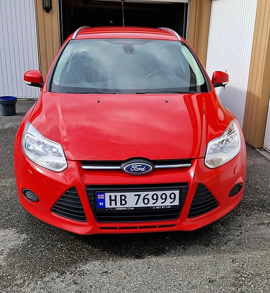 Ford Focus 2 of 5