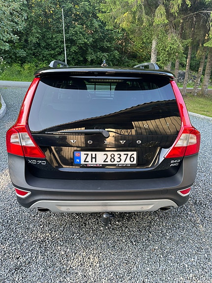 Volvo XC70 4 of 5