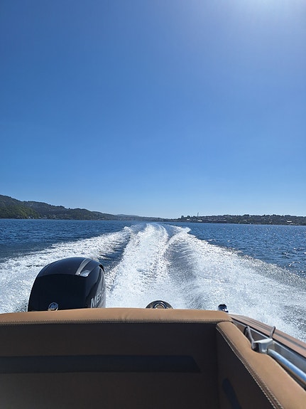 Ny pris - Flipper 640ST m/150hk, ankervinsj, integrert Garmin 8 of 11