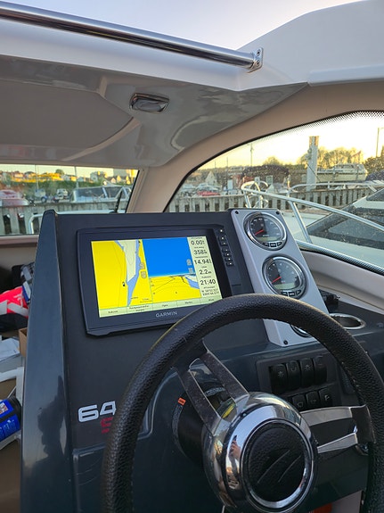 Ny pris - Flipper 640ST m/150hk, ankervinsj, integrert Garmin 6 of 11