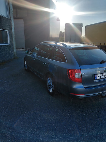 Skoda Superb 7 of 13