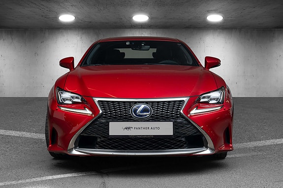 Lexus RC300h 5 of 5