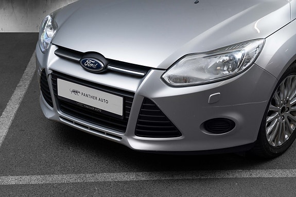 Ford Focus 2 of 5