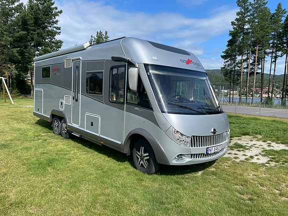Carthago Chic E-Line 158 XL Linerc 2 of 5