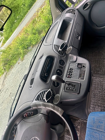 Mercedes-Benz Sprinter 3 of 5