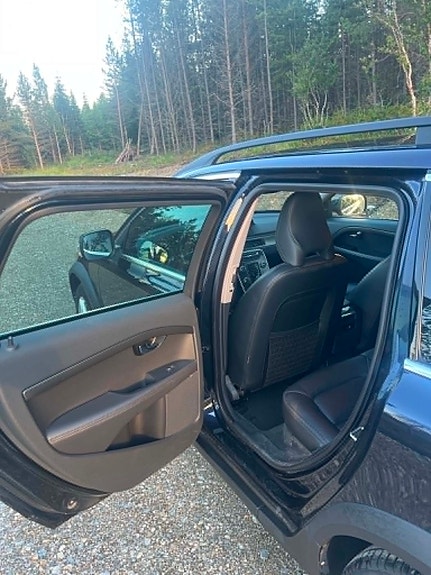 Volvo XC70 5 of 5