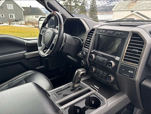 Ford F-150 15 of 21