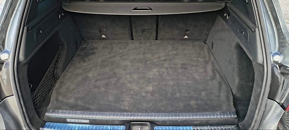 Mercedes-Benz GLC350 e 27 of 30