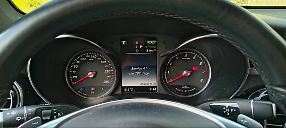 Mercedes-Benz GLC350 e 15 of 30