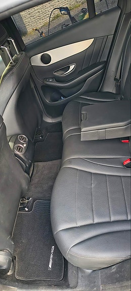 Mercedes-Benz GLC350 e 26 of 30