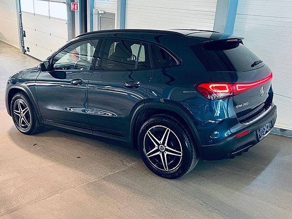 Mercedes-Benz EQA250 4 of 5